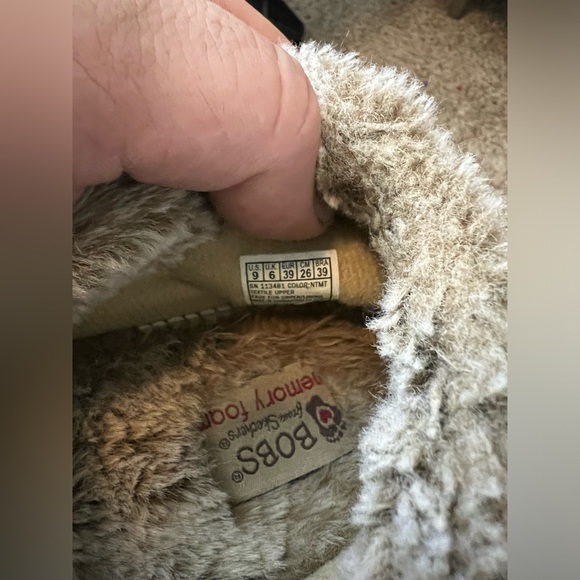 Super Cute Bobs Dog Print Slippers Womens Size 9 - Picture 6 of 6